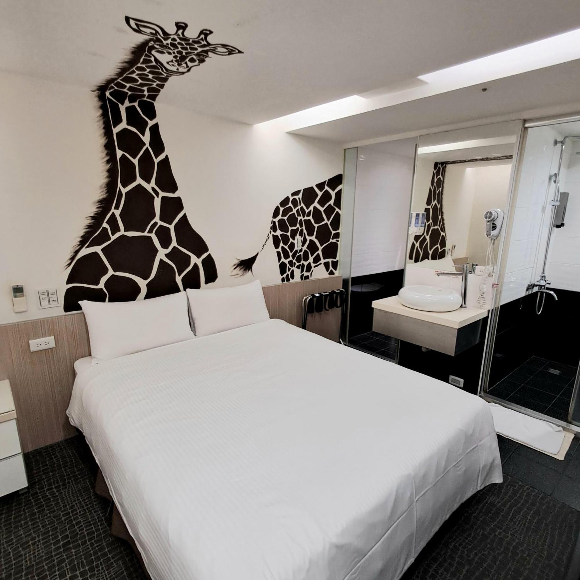 Morwing Hotel Fuzhong Tajpej Zewnętrze zdjęcie