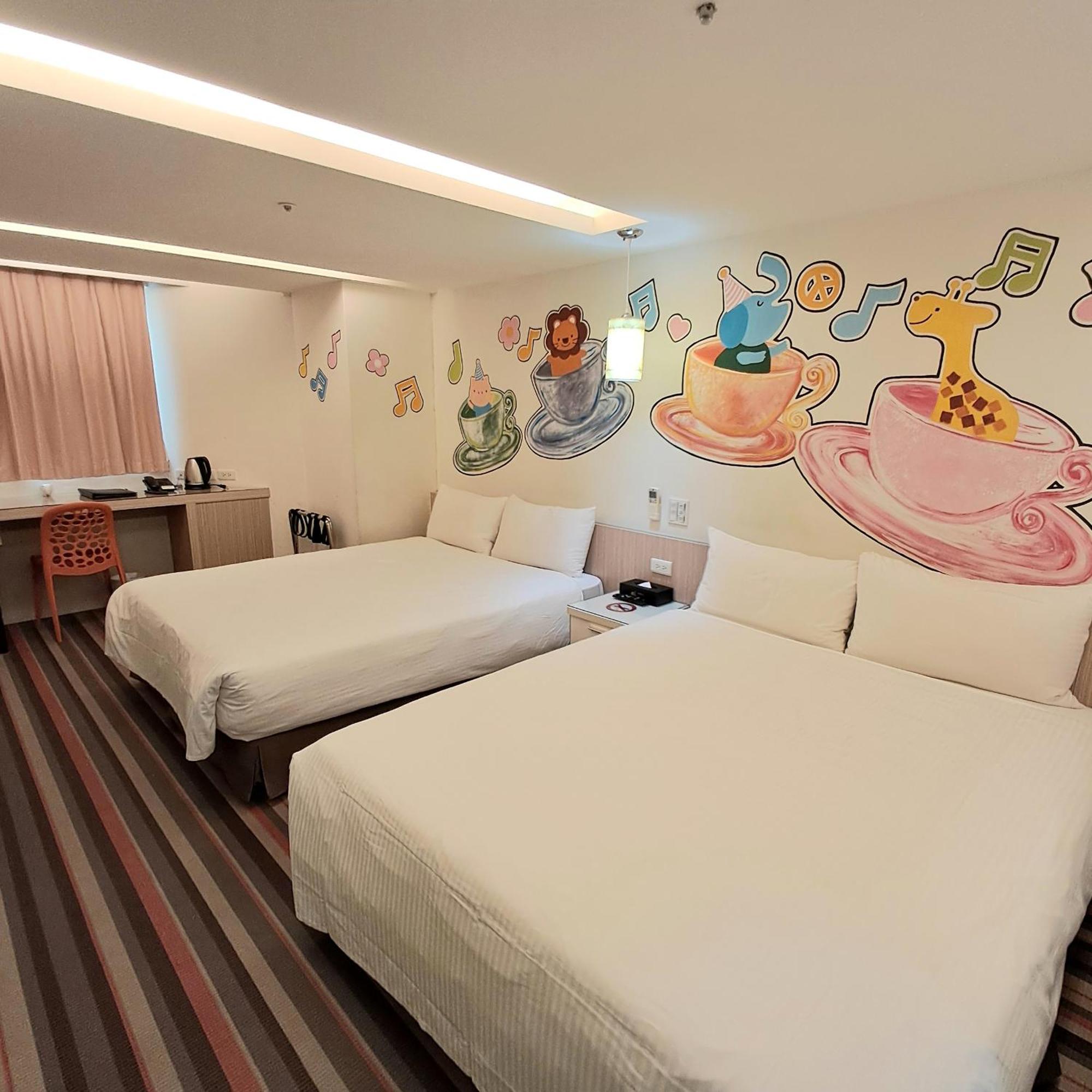 Morwing Hotel Fuzhong Tajpej Zewnętrze zdjęcie