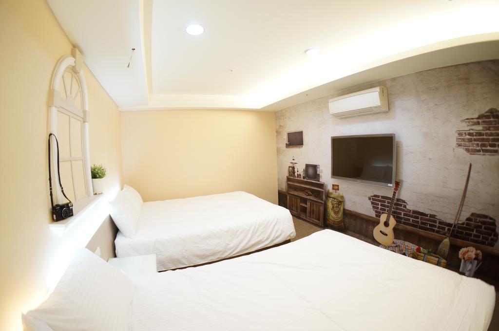 Morwing Hotel Fuzhong Tajpej Zewnętrze zdjęcie